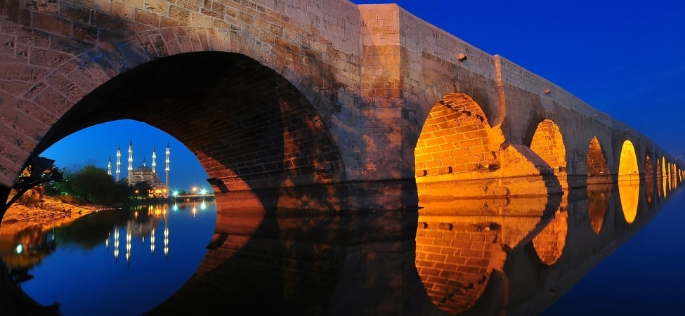 Adana'da Romantik Akşam Yemeği İçin En İyi Mekanlar