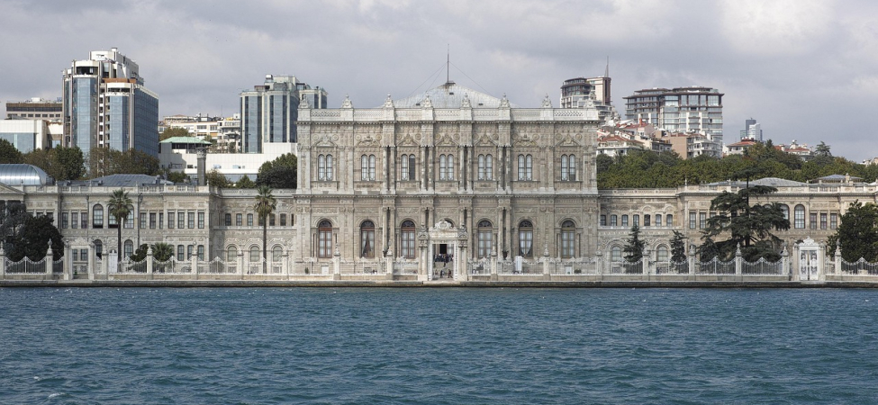 Dolmabahçe Sarayı’nda Geçmişe Yolculuk