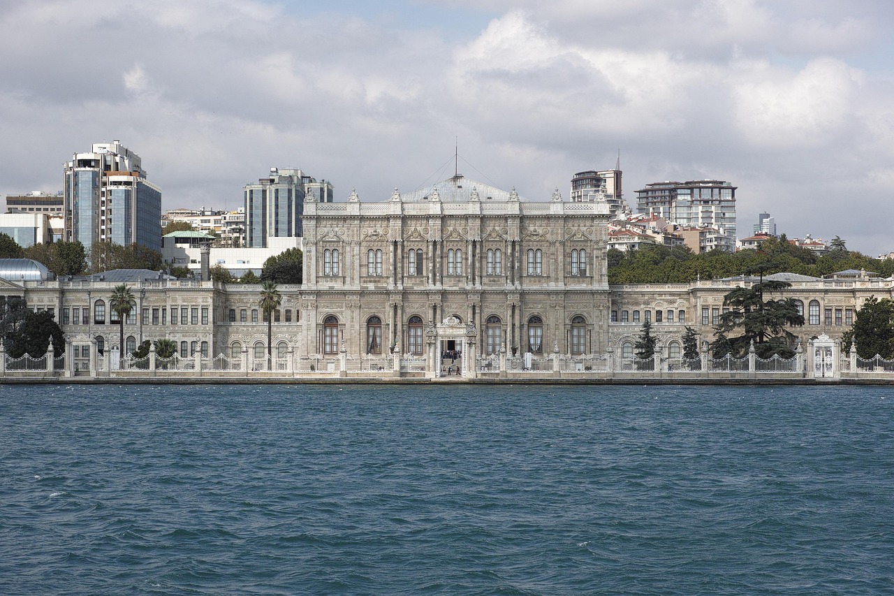 Dolmabahçe Sarayı’nda Geçmişe Yolculuk