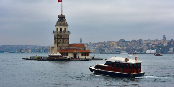 Galata Kulesi’nde Gece Manzarası