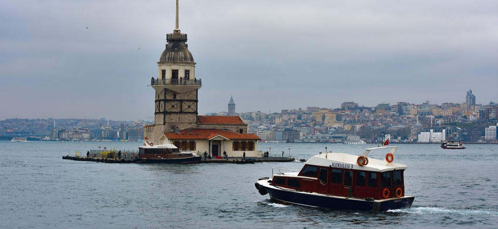 Galata Kulesi'nde Gece Manzarası