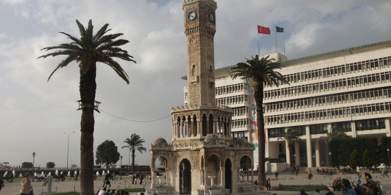 İzmir’in Tarihi Yerleri ve Plajları