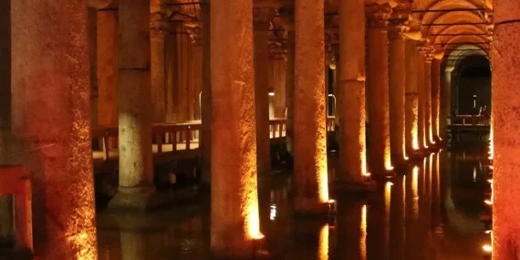 Yılanların Efendisi Şahmeran Ve Yerebatan Sarnıcı